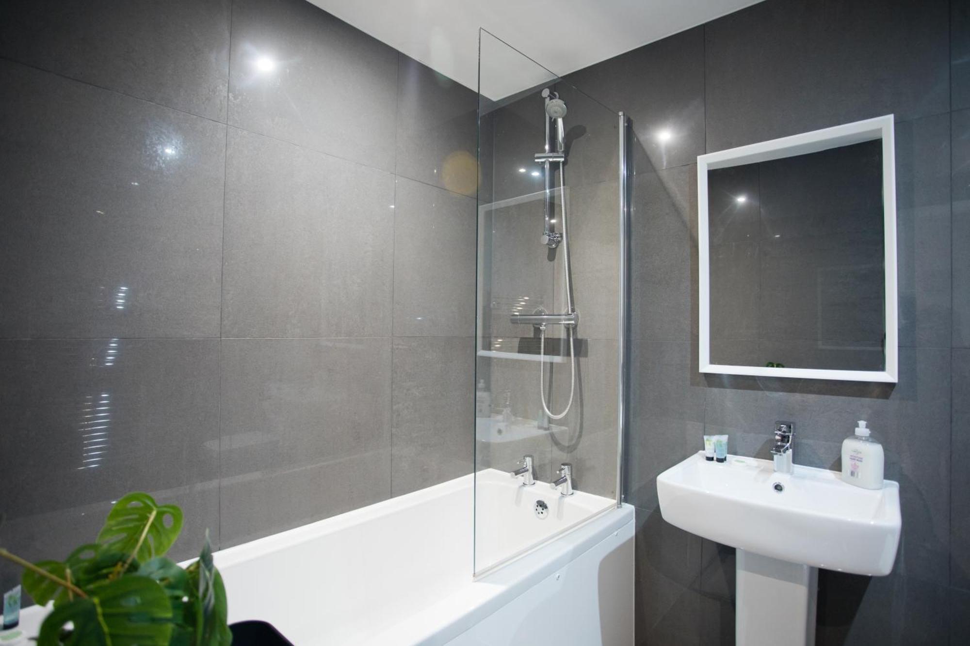 Sea Air - 2 Bedrooms - Parking - Mins To Beach Bournemouth Eksteriør billede